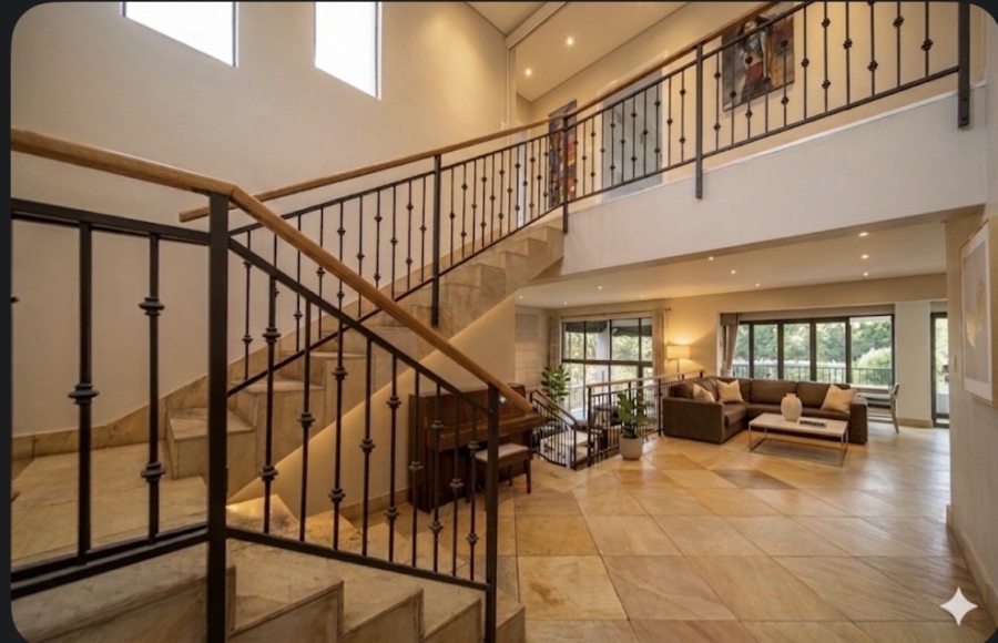 5 Bedroom Property for Sale in Beacon Bay Eastern Cape